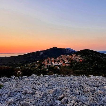 Apartman Lila Čunski Dış mekan fotoğraf