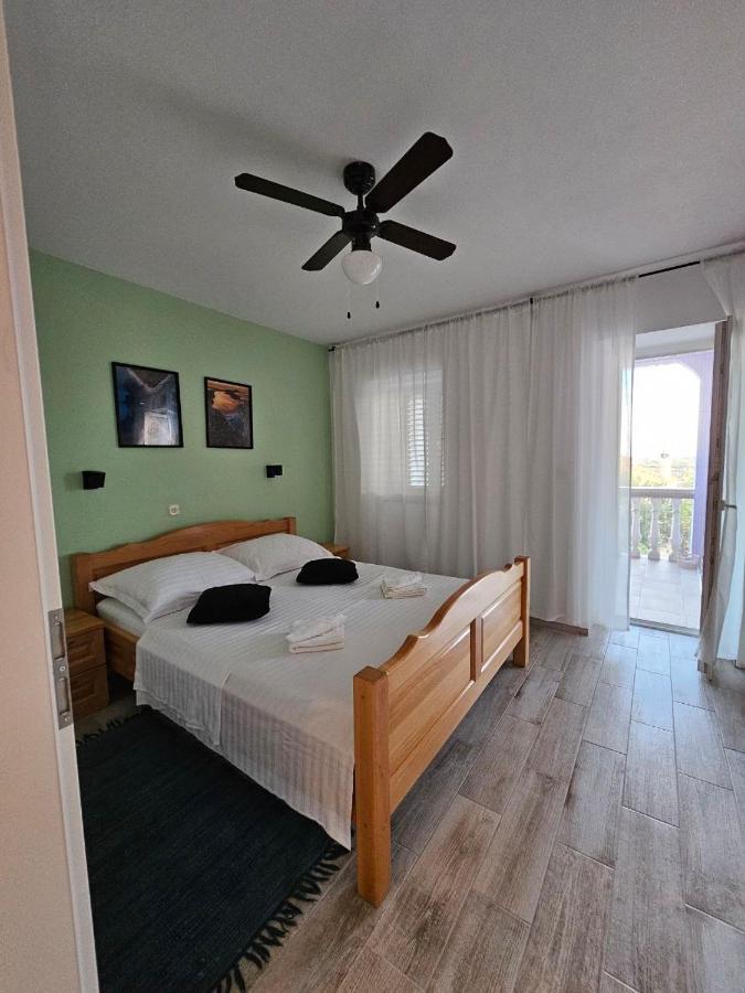 Apartman Lila Čunski Dış mekan fotoğraf