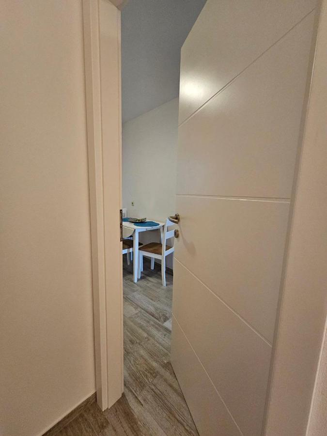 Apartman Lila Čunski Dış mekan fotoğraf