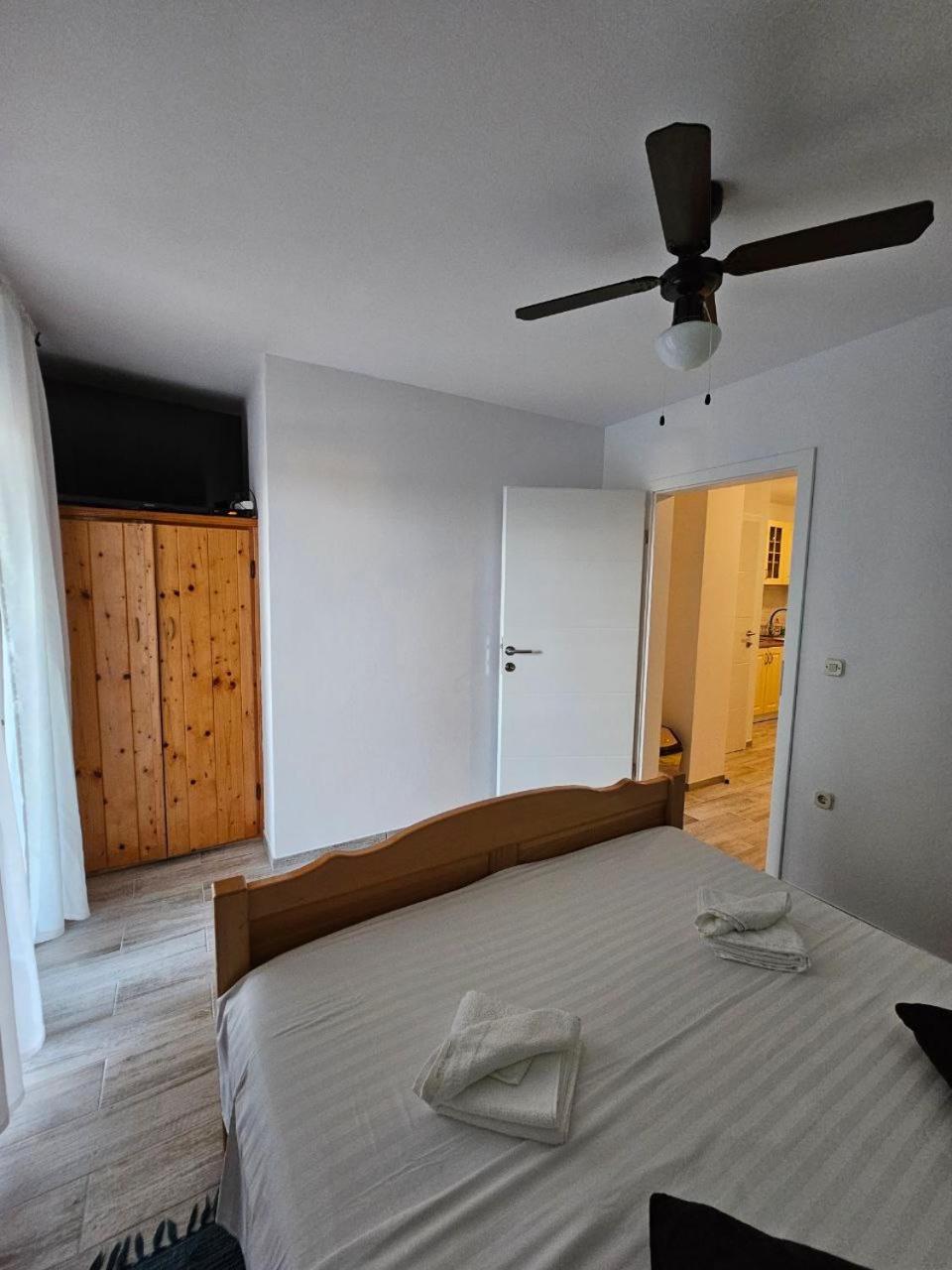 Apartman Lila Čunski Dış mekan fotoğraf