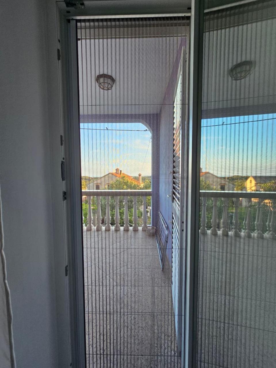 Apartman Lila Čunski Dış mekan fotoğraf